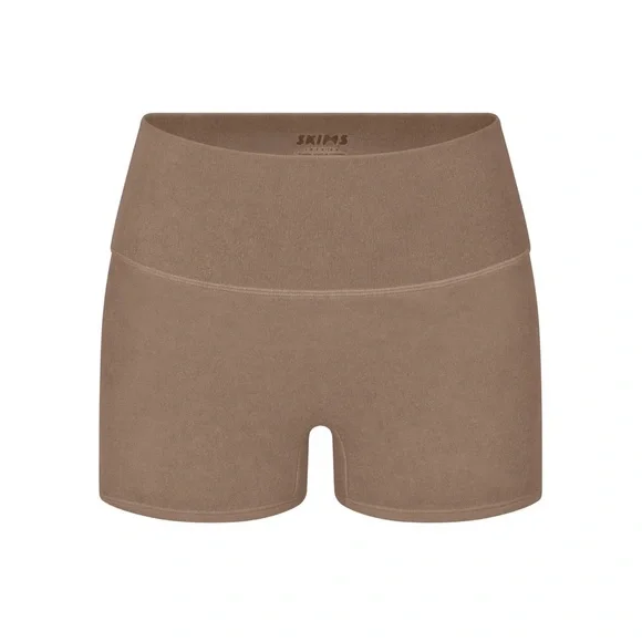 Skims - Terry Lounge - SEAMLESS SHORT SHORT in color Oxide - Picture 2 of 7